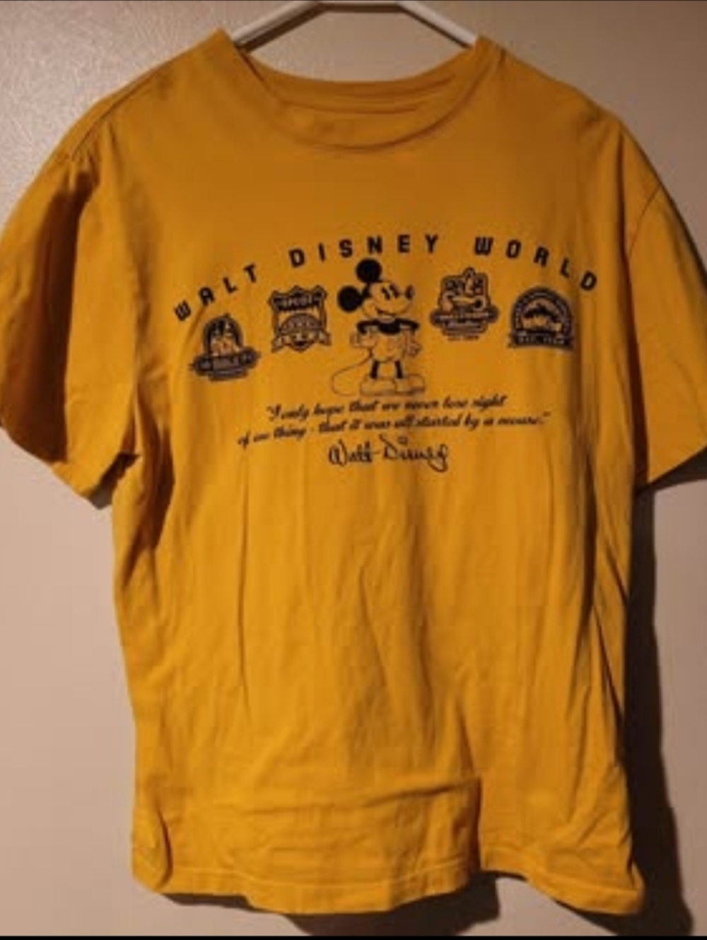 Vintage Walt Disney World Yellow Mickey Theme Parks Unisex T-Shirt Size M
